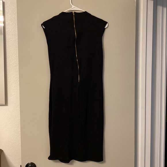 Black dress - Picture 3 of 3